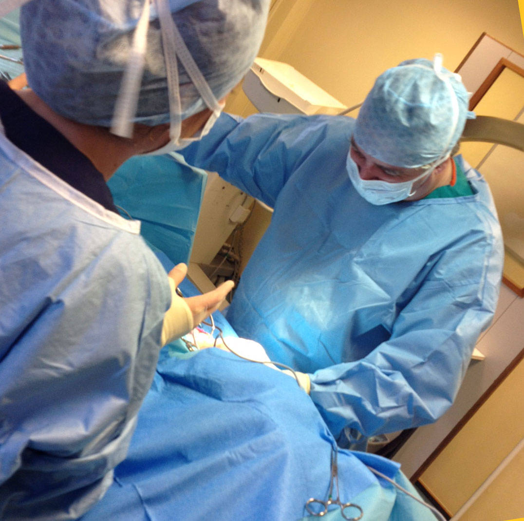 Two surgeons in a surgery